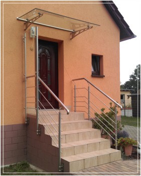 Vordächer aus Metall und Glas von Metallbau Beck aus Apfelstädt